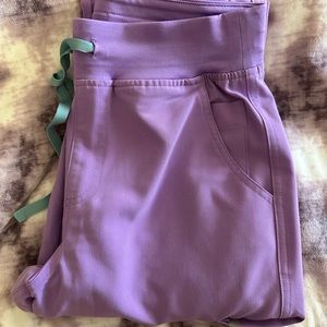 Figs skinny scrubs sz small lilac dawn